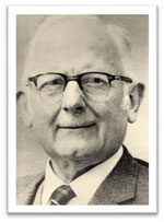 Dr Frank M. Hilliard